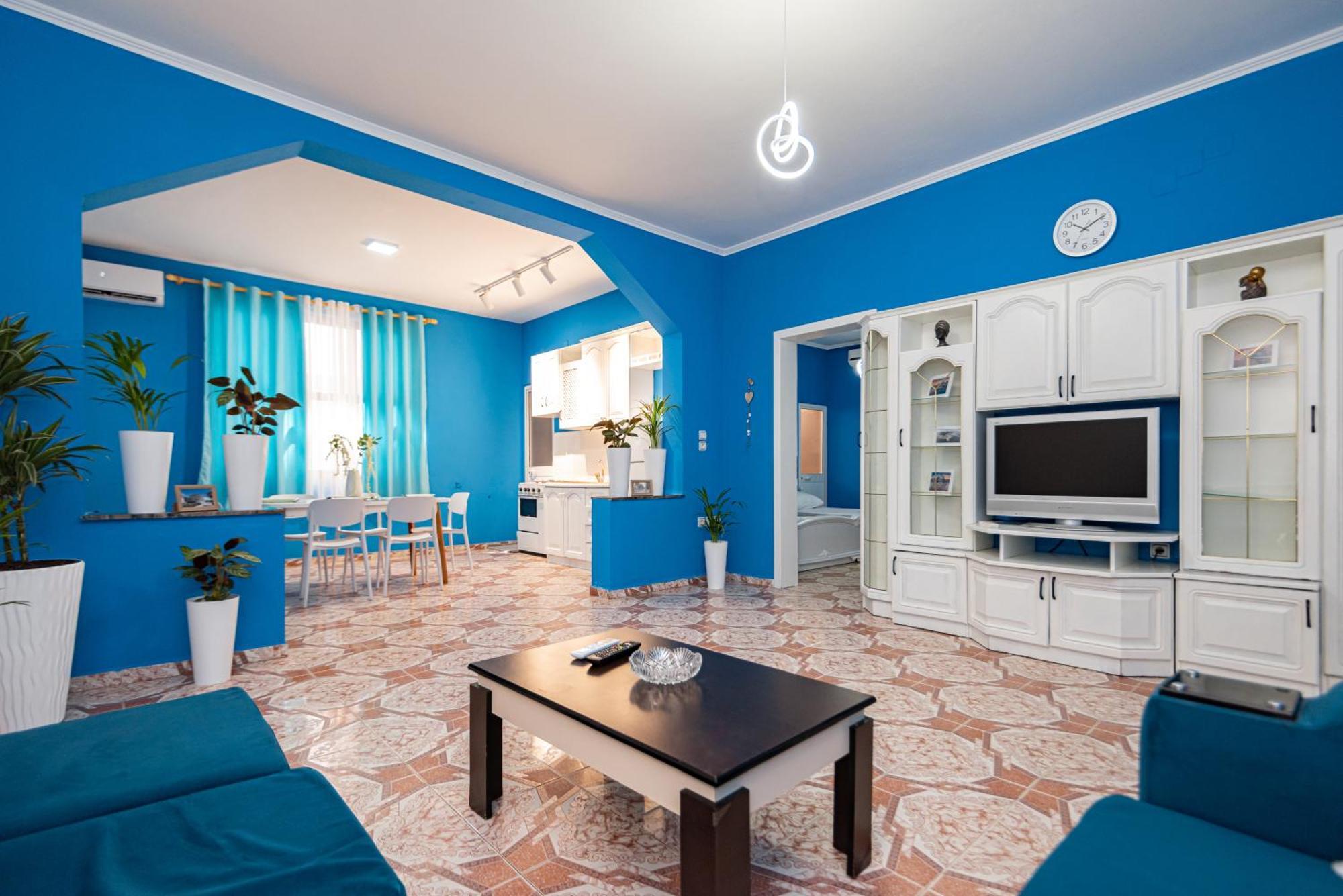 Al3 Apartment *